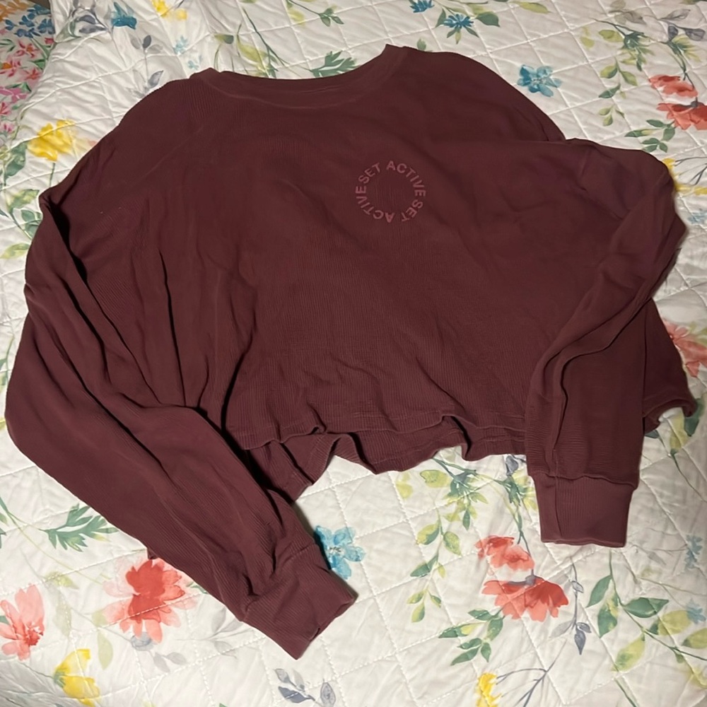 Cropped long sleeve